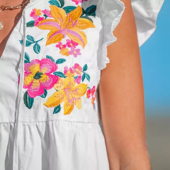 Cupshe Flutter & Floral Split Neck Mini Dress - Picture 4 of 5